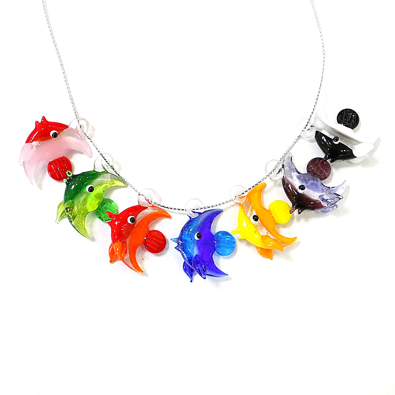 Aquarium And Marine - 2ピース入りミニチュアの海洋动物の小像ペンダントかわいいガラス海洋鱼魅力diyジュエリーネックレスイヤリング制作アクセサリーまたは水族馆装备补助品
